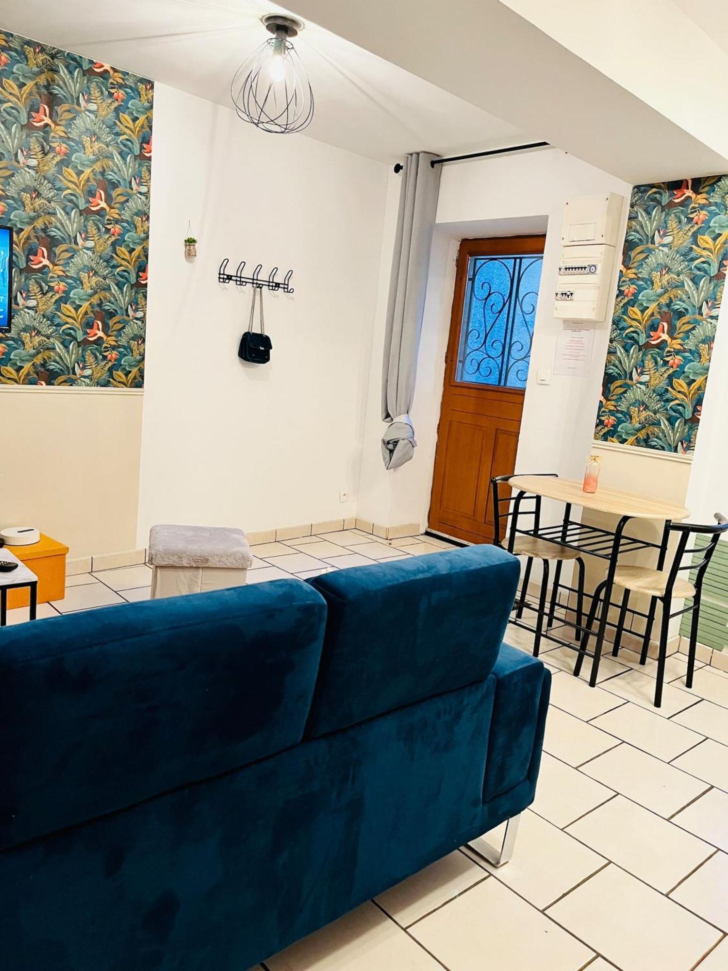 Duplex Charmant Au Coeur De Levroux Dış mekan fotoğraf